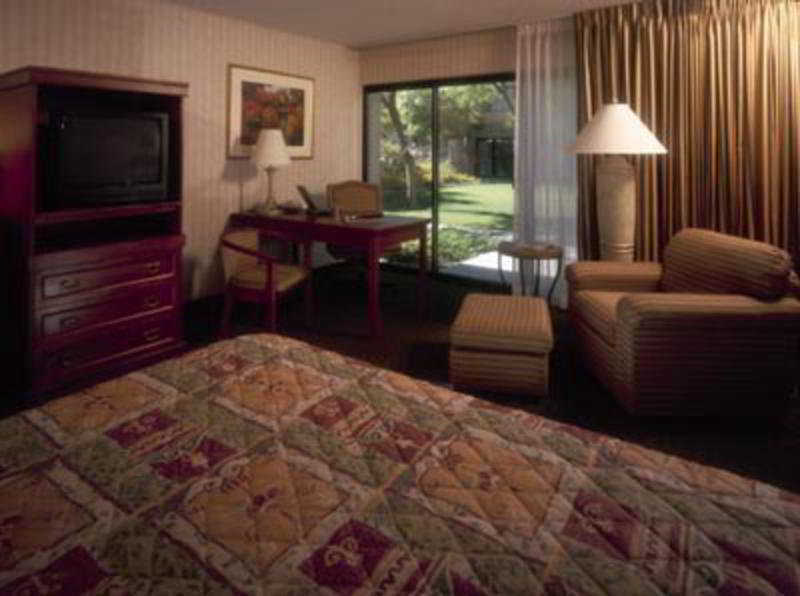 Holiday Inn Midtown Phoenix Extérieur photo